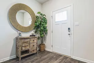 31 Victoria Gdns Sq, Neptune Township, NJ 07753 - Photo 3