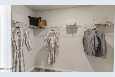 17 Victoria Gardens Square, Neptune Township, NJ 07753 - Photo 15