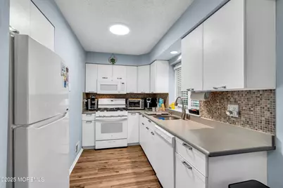 2230 Bridge Avenue #19, Point Pleasant, NJ 08742 - Photo 9