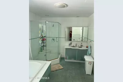 7 Harvard Court, Oakhurst, NJ 07755 - Photo 21