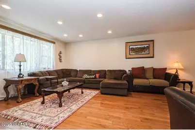 56 Dortmunder Drive, Manalapan Township, NJ 07726 - Photo 5