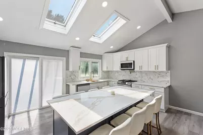 147 Newbury Road, Howell Township, NJ 07731 - Photo 3