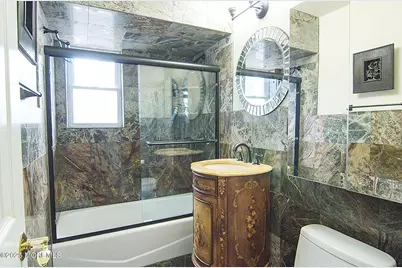 26 Windsor Terrace #E, Freehold, NJ 07728 - Photo 11