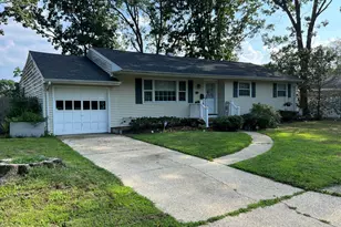 8 Corey Dr, Oakhurst, NJ 07755 - Photo 5