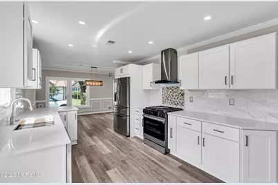 95 Chaucer Court, Lakewood, NJ 08701 - Photo 13