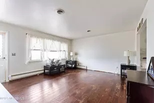 24 Hampshire Rd, Toms River Township, NJ 08757 - Photo 5