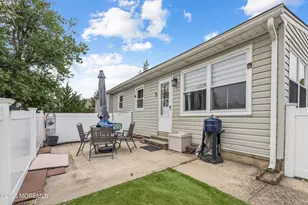 24 Hampshire Rd, Toms River Township, NJ 08757 - Photo 19