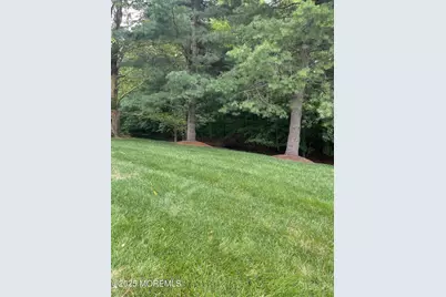 10 Whittier Court, Freehold, NJ 07728 - Photo 19