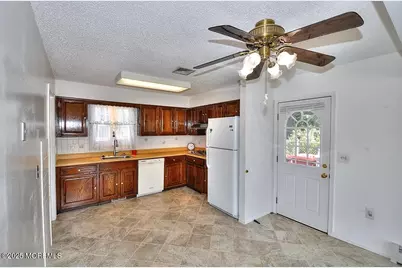 46 Amherst Drive, Bayville, NJ 08721 - Photo 3