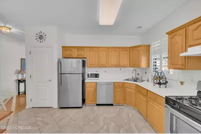 22 Spring Meadow Drive, Lakewood, NJ 08701 - Photo 15