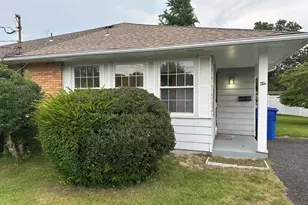 10 Caribbean Ct, Toms River Township, NJ 08753 - Photo 1