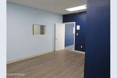 983 State Route 33 #B, Monroe Township, NJ 08831 - Photo 3