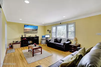 24 Berger Avenue, Oakhurst, NJ 07755 - Photo 11