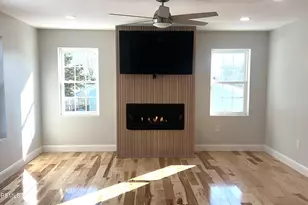 634 Wayside Rd, Neptune Township, NJ 07753 - Photo 9