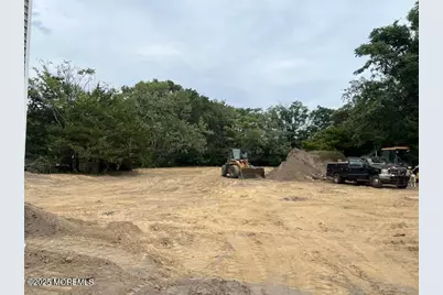 636 Wayside Road, Neptune Township, NJ 07753 - Photo 21