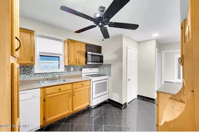 46 Woodland Avenue, Keansburg, NJ 07734 - Photo 7