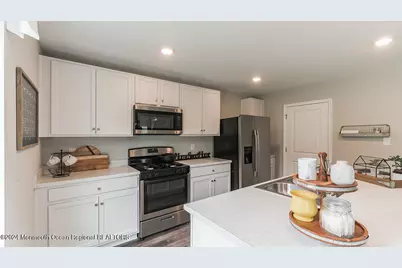 128 W Fourth Street, Howell Township, NJ 07731 - Photo 11