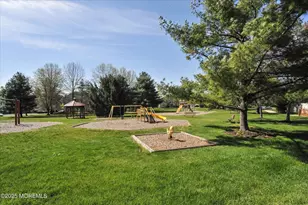 41 Lindsay Ct, Freehold, NJ 07728 - Photo 21