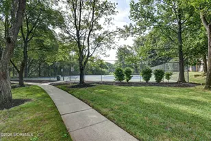 41 Lindsay Ct, Freehold, NJ 07728 - Photo 17