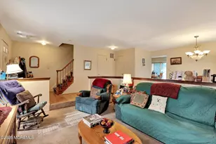 41 Lindsay Ct, Freehold, NJ 07728 - Photo 7