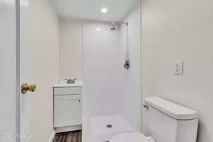 123 Freehold Rd, Manalapan Township, NJ 07726 - Photo 43