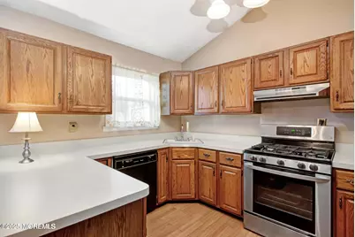 217 Wyckoff Road, Eatontown, NJ 07724 - Photo 5