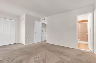 108 Dundee Ct, Aberdeen Township, NJ 07747 - Photo 17