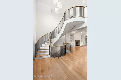 11 Bucchop Lane, Red Bank, NJ 07701 - Photo 3