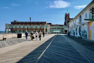 152 Division St, Neptune Township, NJ 07753 - Photo 31