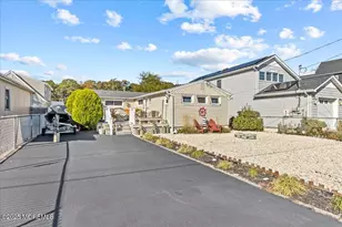 4 Cedar Crest Dr, Toms River Township, NJ 08753 - Photo 1