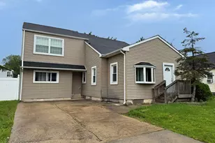 631 Sydney Ave, Union Beach, NJ 07735 - Photo 3