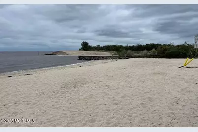 32 Toppinglift Drive, Bayville, NJ 08721 - Photo 37