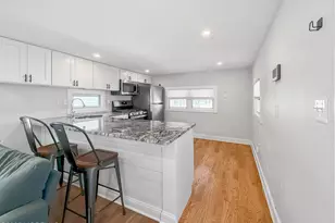 10 Robin, Hazlet Township, NJ 07730 - Photo 3