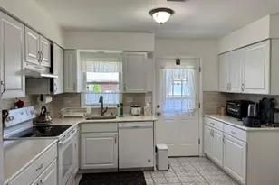 228C Buckingham Ct, Lakewood, NJ 08701 - Photo 5