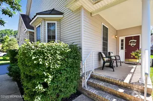 211 Bradwick Way, Marlboro Township, NJ 07746 - Photo 5