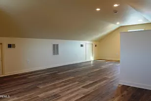 20 Main St, Port Monmouth, NJ 07758 - Photo 17