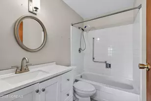 110F Edinburgh Ln, Lakewood, NJ 08701 - Photo 17