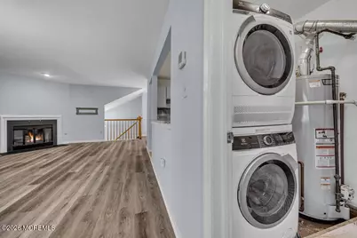 604 Woodhaven Drive, Edison, NJ 08817 - Photo 17