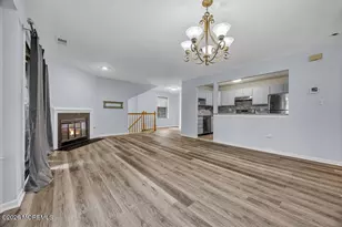 604 Woodhaven Dr, Edison, NJ 08817 - Photo 7