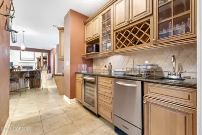 10 Livingston Court, Marlboro Township, NJ 07746 - Photo 9