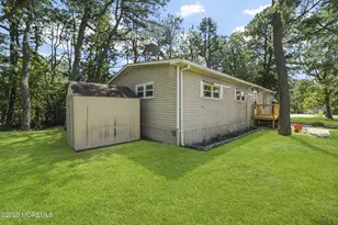 11 Partridge Pl, Whiting, NJ 08759 - Photo 17