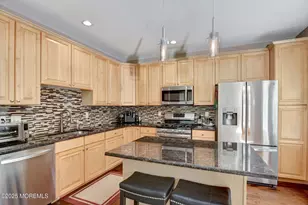 594 St Andrews Pl, Manalapan Township, NJ 07726 - Photo 3