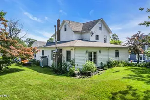 41 South Ave, Atlantic Highlands, NJ 07716 - Photo 3