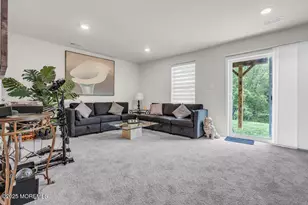 8 Avalon Ln, Jackson, NJ 08527 - Photo 5