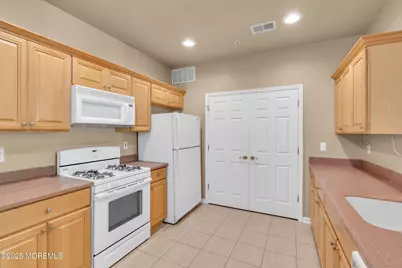 219 Sophee Lane, Lakewood, NJ 08701 - Photo 15