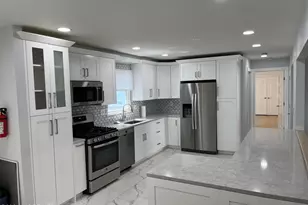 104 Pear St, Oakhurst, NJ 07755 - Photo 3