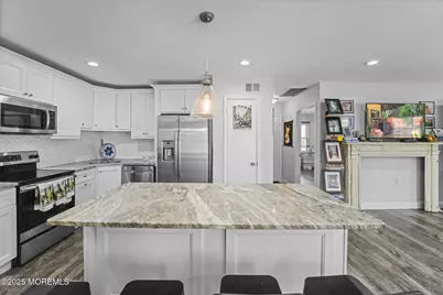 32A Plaza De Las Lobos, Freehold, NJ 07728 - Photo 9