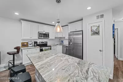 32A Plaza De Las Lobos, Freehold, NJ 07728 - Photo 5