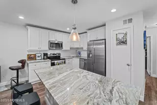 32A Plaza De Las Lobos, Freehold, NJ 07728 - Photo 5