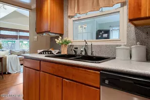 104 Gordons Corner Rd, Manalapan Township, NJ 07726 - Photo 17